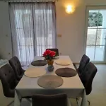 House Forest&beach Relax דירה *