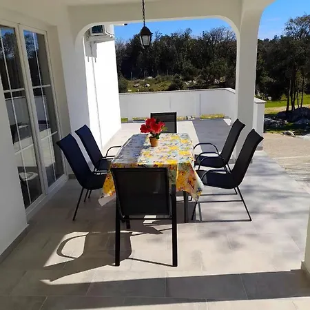 House Forest&beach Relax Appartamento Kampor