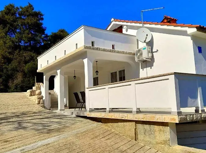 House Forest&beach Relax Apartament Kampor