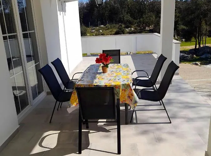 House Forest&beach Relax Apartament Kampor